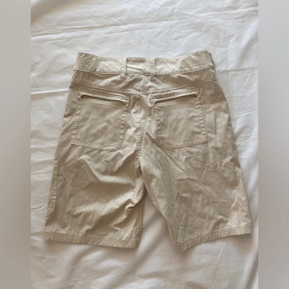 HUK Next Level Performance Fishing Shorts 10.5”Inseam Khaki Tan Cargo Size Large